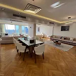 شقة فندقية باطلاله نيليه بالزمالك